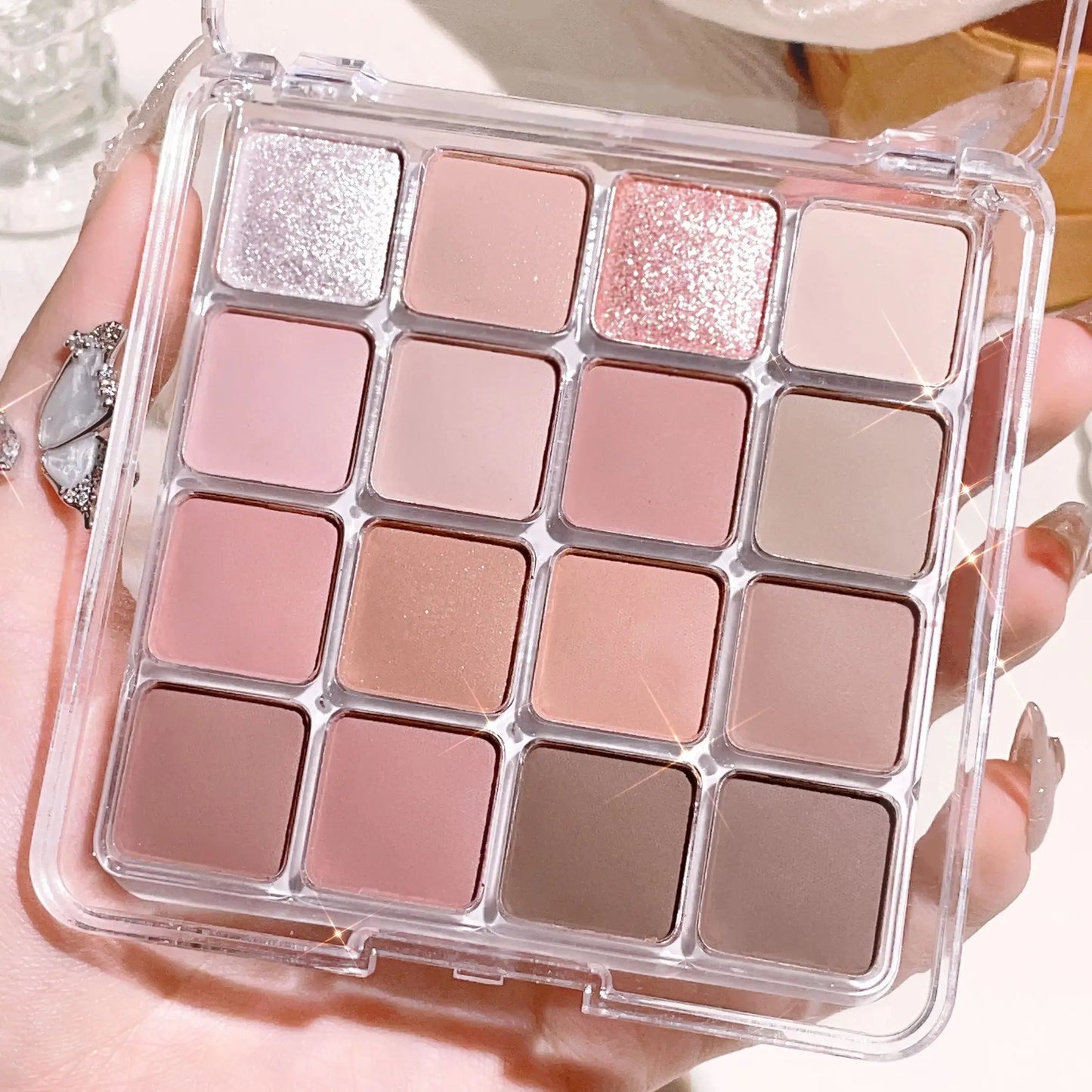 Eyeshadow tray 2-in-1 Nude Earth Pink matte pearl