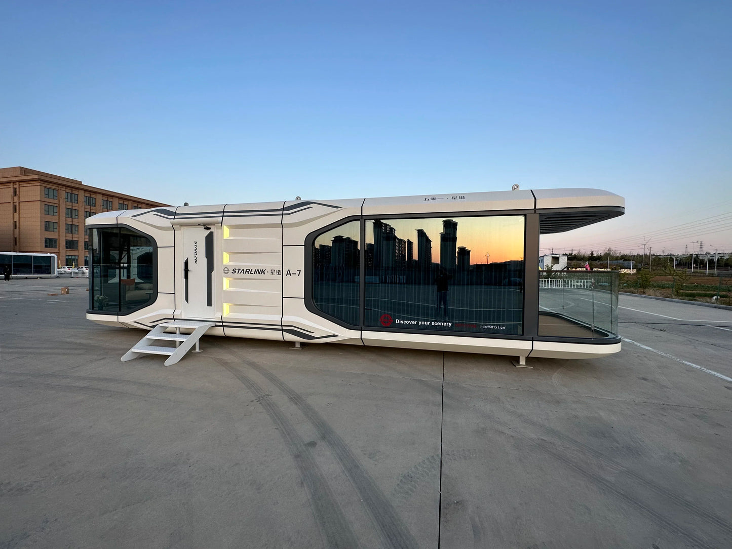 Customized Sunnysky Travel tourism space capsule
tiny mobile house modern modular house prefabricated homes