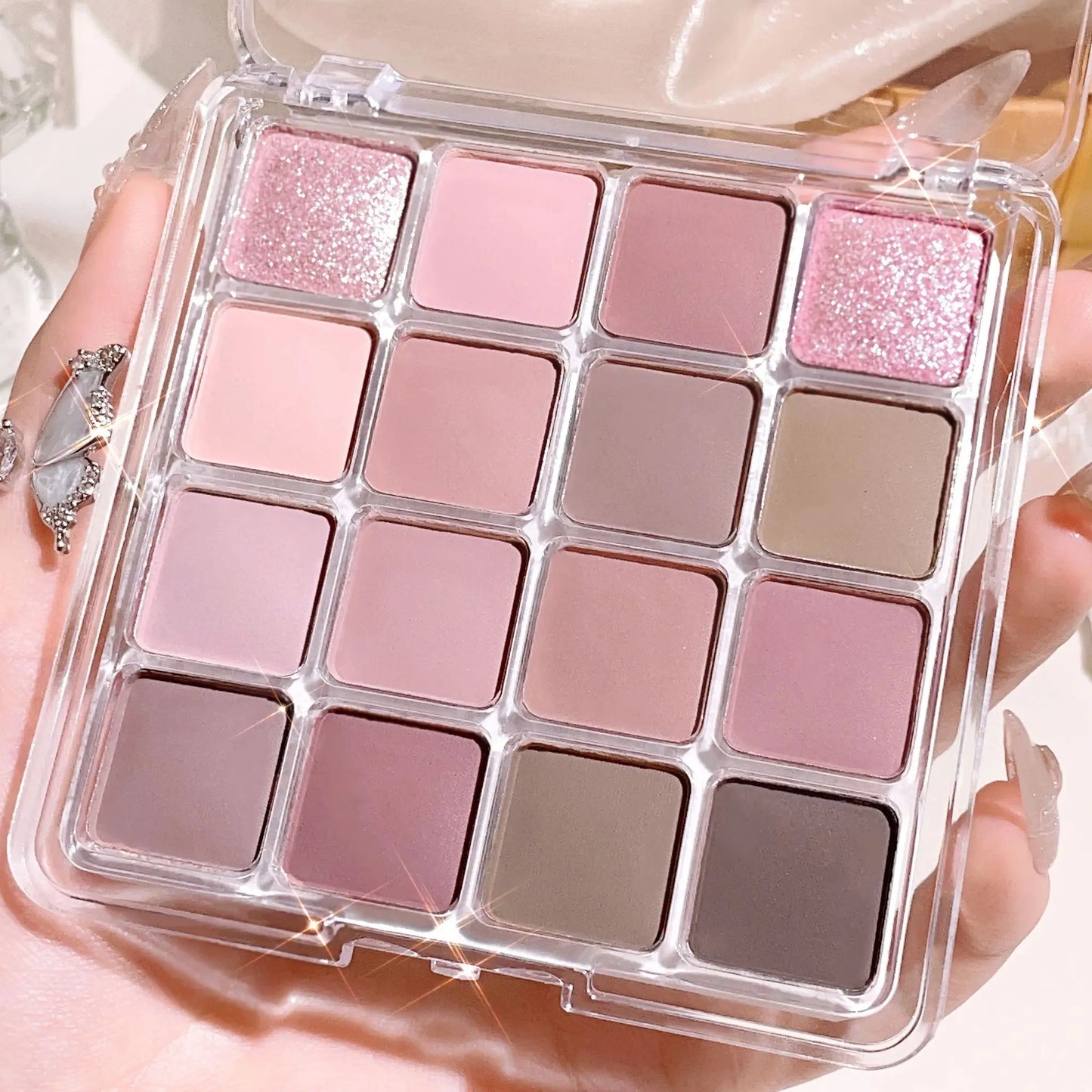 Eyeshadow tray 2-in-1 Nude Earth Pink matte pearl