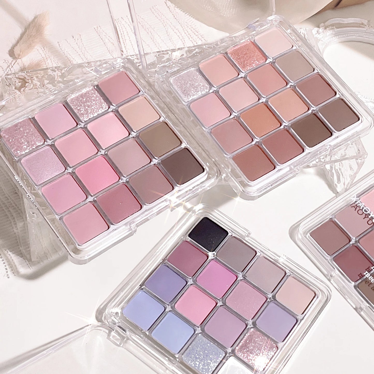 Eyeshadow tray 2-in-1 Nude Earth Pink matte pearl